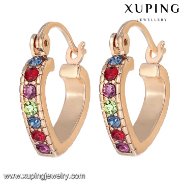 92207 xuping china al por mayor de lujo personalizado joyería de las mujeres coloridas del corazón del amor 18k chapado en oro pendiente de aro